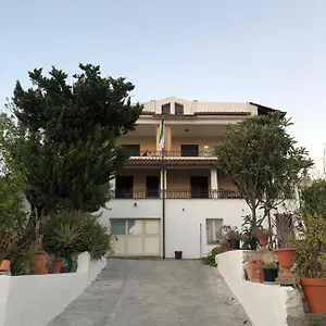 https://villa-rosa-augusta-96011.sicilyhotelsitaly.net