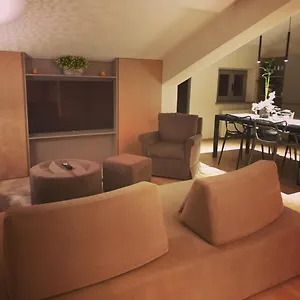 https://villa-poggio-fagianino.it-tuscanyhotel.com
